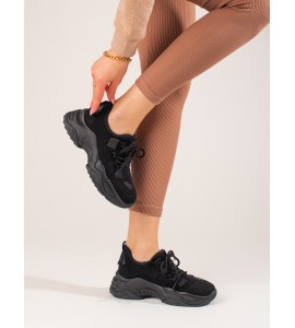 Juodi (-os) laisvalaikio batai moteriški su platforma shelovet